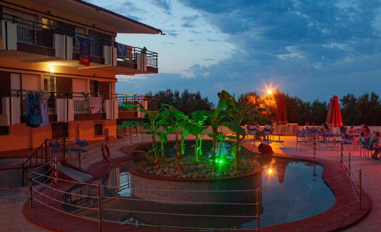 Villa Panorama Hotel Polychrono Luaran gambar