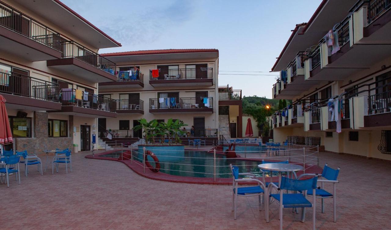 Villa Panorama Hotel Polychrono Luaran gambar