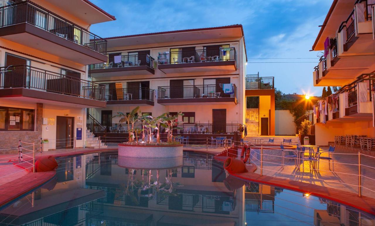 Villa Panorama Hotel Polychrono Luaran gambar
